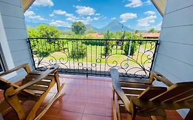 Casa de las Rosas Volcán Arenal